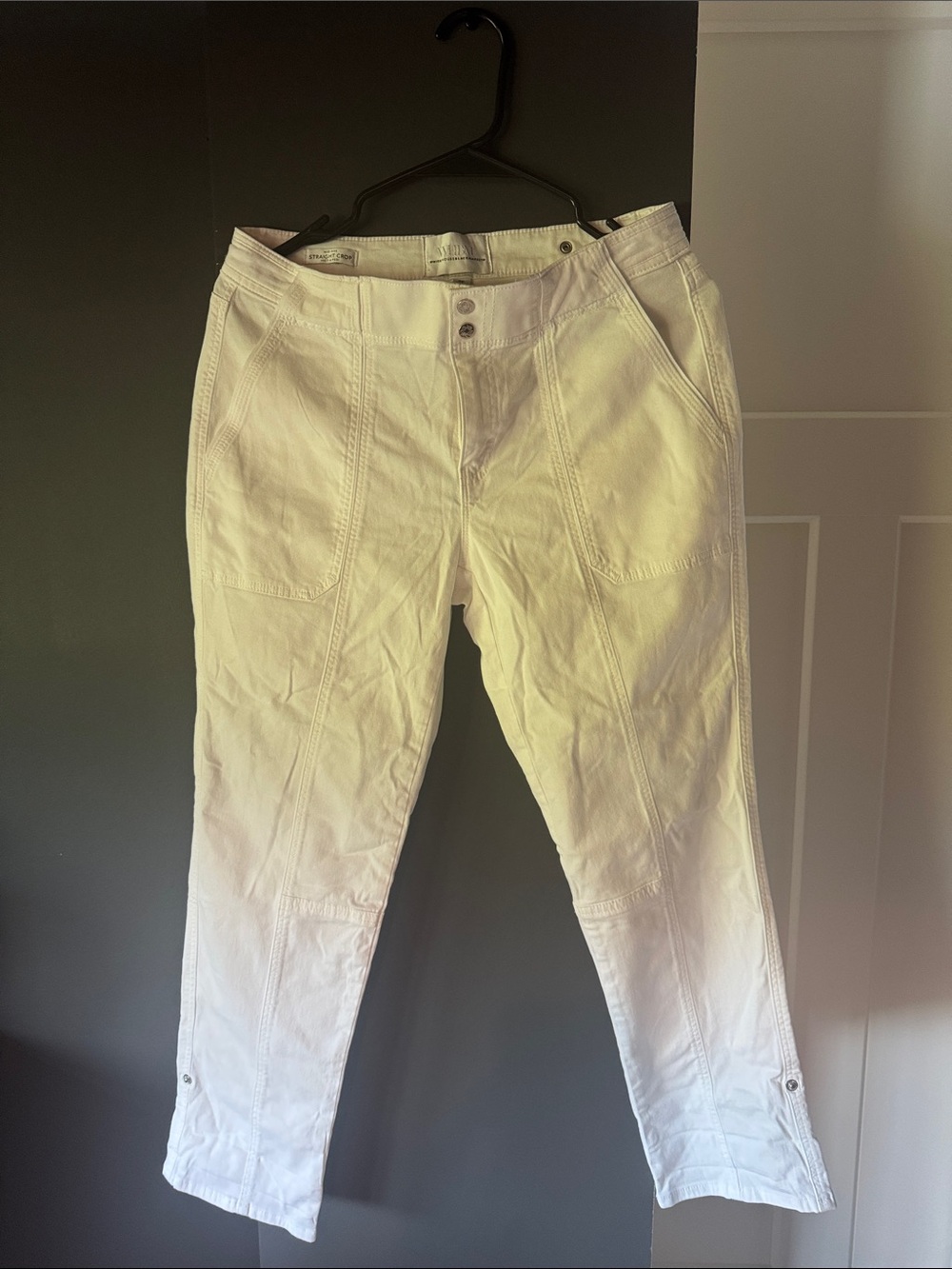 White House Black Market white Ankle Crop Jeans